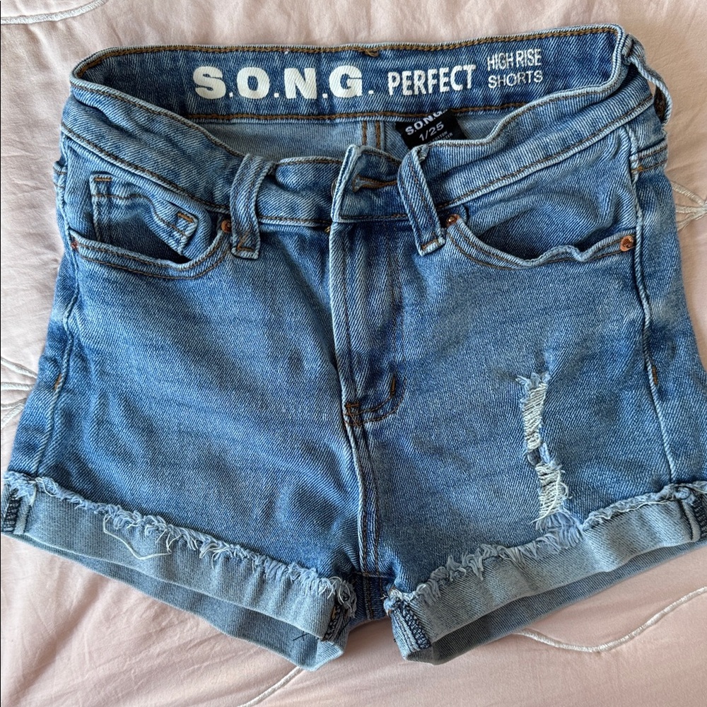 S.o.n.g. Perfect High-Rise Distressed Denim Shorts - Light Blue